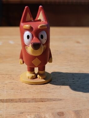 Bluey & Friends Poseable Rusty School Figure Moose Toys